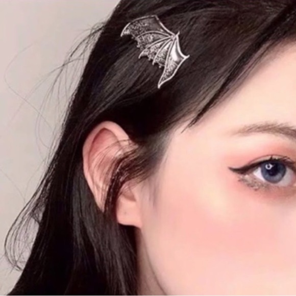 Silver Bat Devil Demon Wings Hair Clips New Victorian Goth Vintage style Spooky - Picture 3 of 10